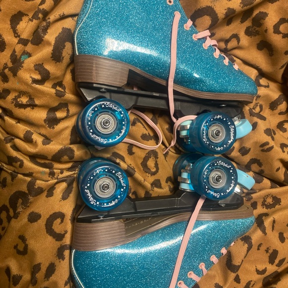 Sure Grip Stardust Skates - Picture 3 of 4